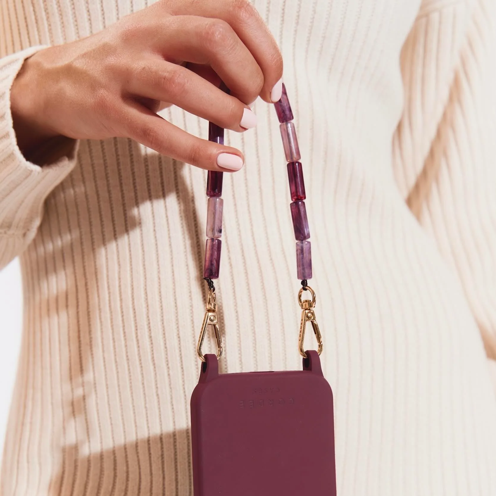 Julia Phone Wristlet - Image 4