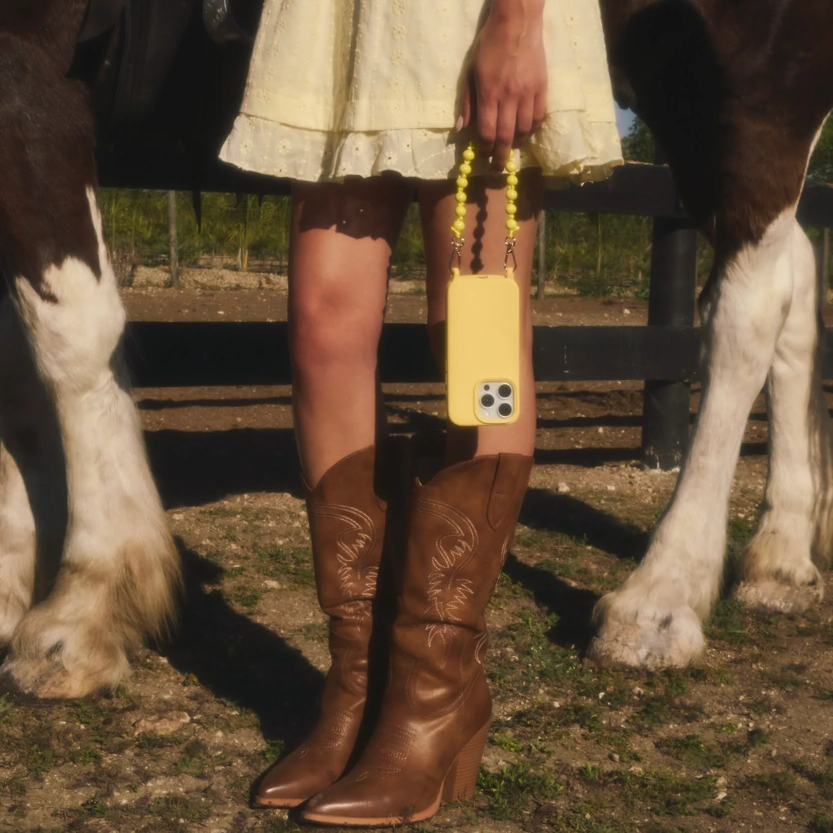 Ophelia Phone Wristlet Set Butter Yellow - Image 5