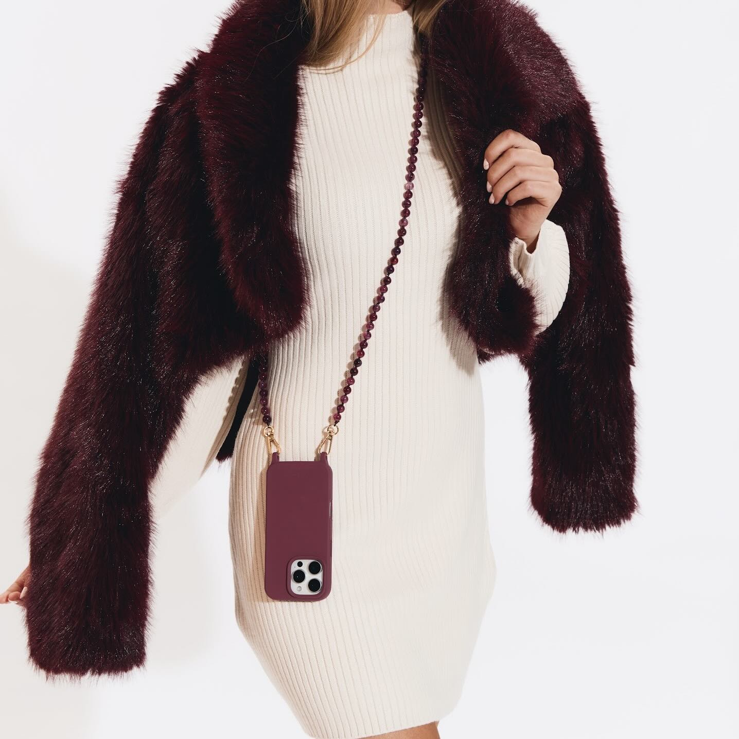 Scarlett Phone Chain - Image 4